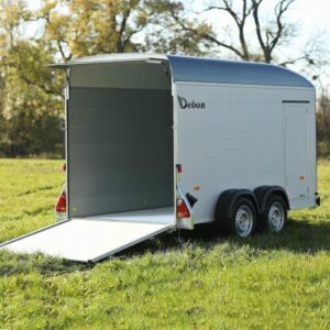 Fourgon Roadster C700 côtés alu porte latérale Debon